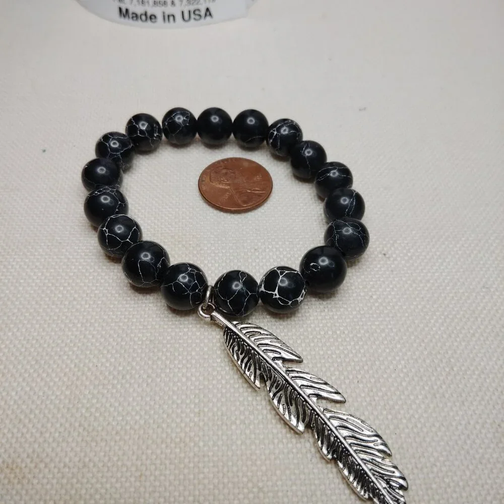 Black Crackle Agate Stretch Bracelet Silver Tone Feather Charm